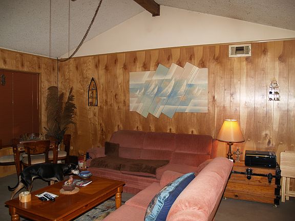 4th image of 5117 Chateaux Dr