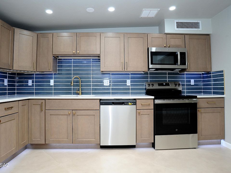 1st image of 4095 S Queen Palm Dr