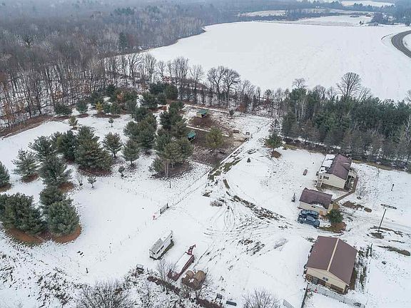 Fencing and Gates Included!