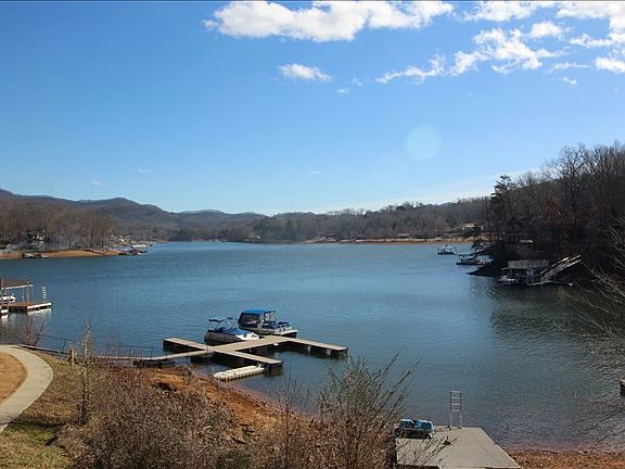 2nd image of 234B Windjammer Dr