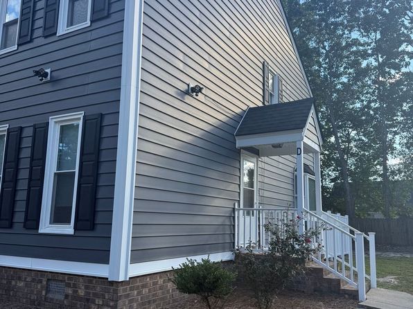 3323D Christopher Dr NW