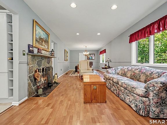 5th image of 153 Everett Road