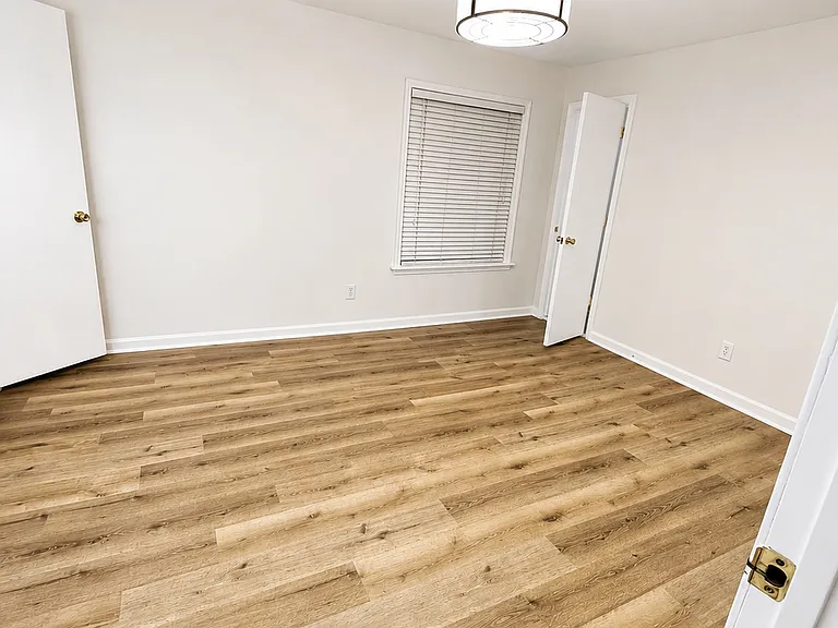 1002 Brighton Point — Photo 10