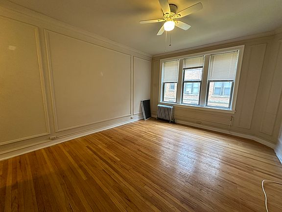 5th image of 1369 W Estes Ave APT 2J