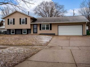 1927 Burton St, Beloit, WI 53511