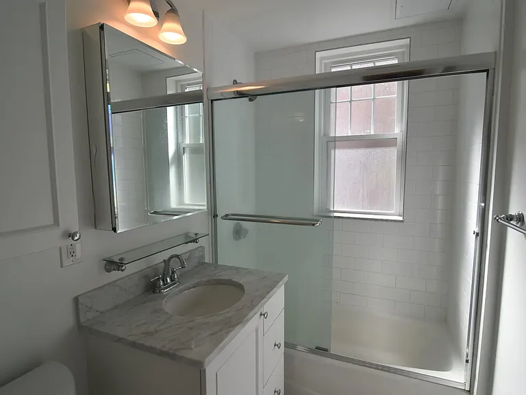 41A Auburn St #11 — Photo 6