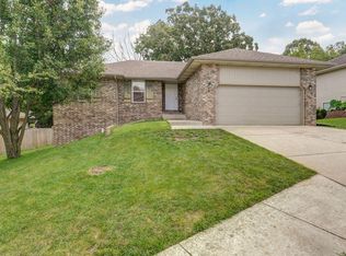 1358 S 20th Ave, Ozark, MO 65721