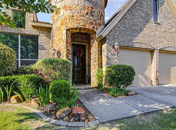 2nd image of 2608 Independence Dr