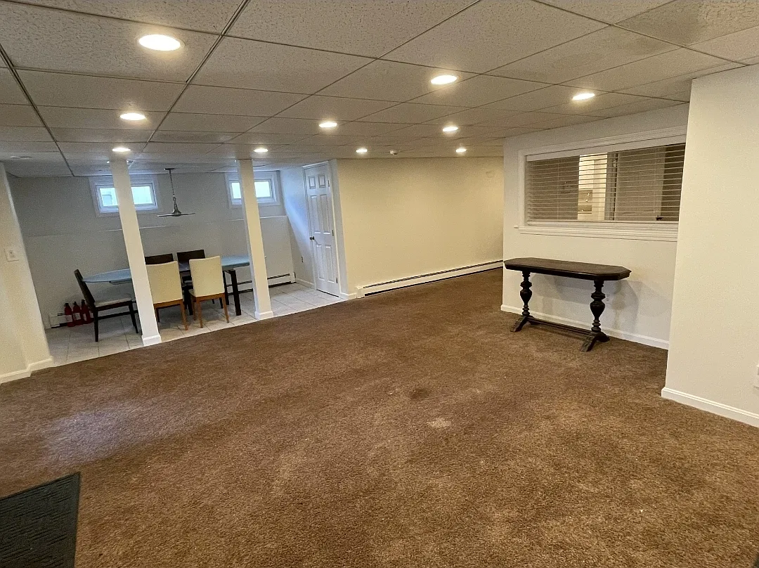 1 bed, 700 sqft, $2,200 — Photo 2