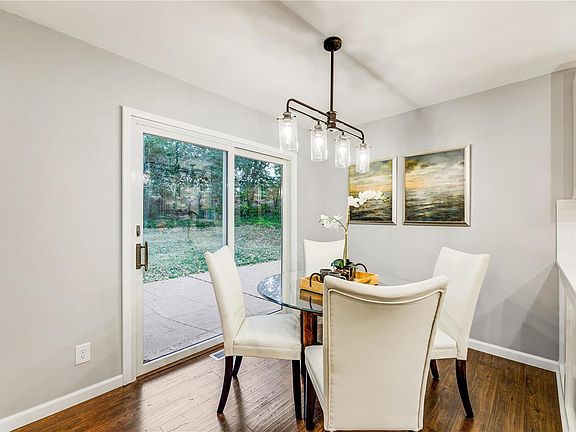 4th image of 12125 Lake Meade Ct