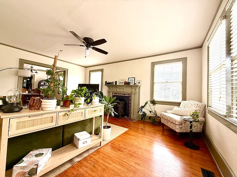 1801 Ann St — Photo 4