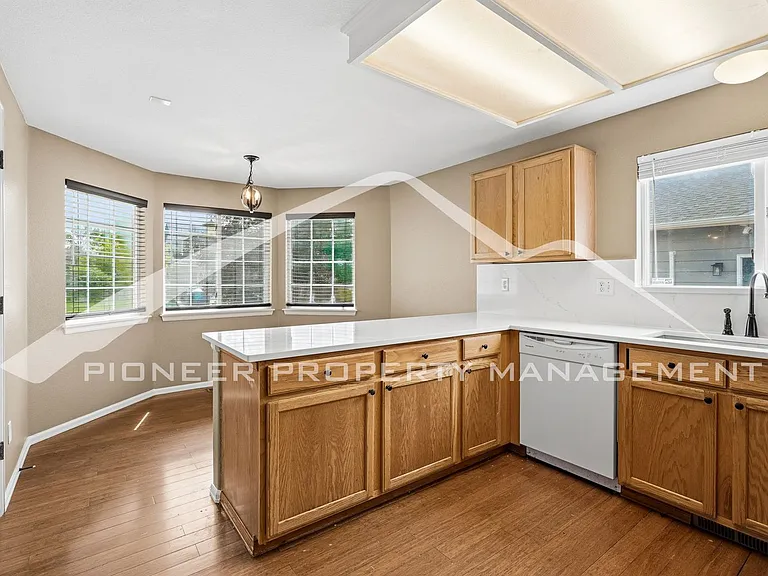 2309 Flagstaff Dr — Photo 8