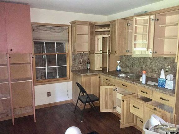 3rd image of 45 Church St