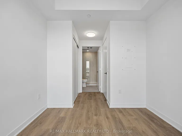 1185 Dupont St #515 — Photo 11
