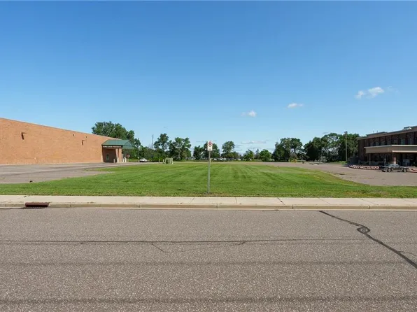 1104 West Clairemont Avenue, Eau Claire, WI 54701