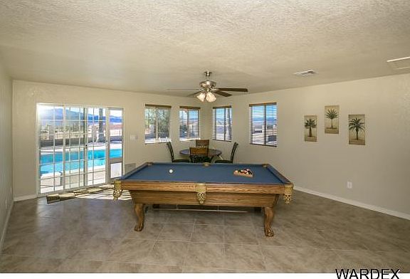 3rd image of 321 Islander Ln