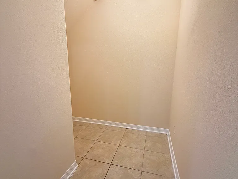 17518 Stinchar Dr — Photo 6