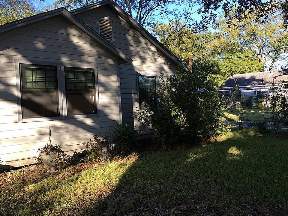 1st image of 318 Campbell Ave