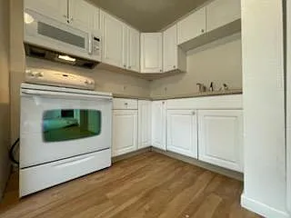 825 Saint Matthew Dr — Photo 8