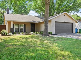 5409 Kings Manor Dr, Lake Dallas, TX 75065
