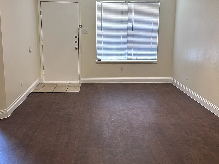 605 McQueary St — Photo 10