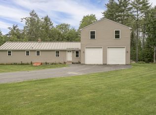 31 W Bay Bridge Rd, Topsham, ME 04086