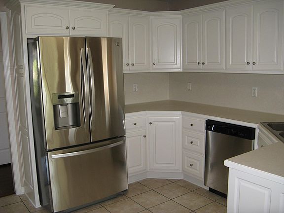 Kitchen with Stainless Steel appl.