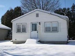 88 Glendale St, Chicopee, MA 01020