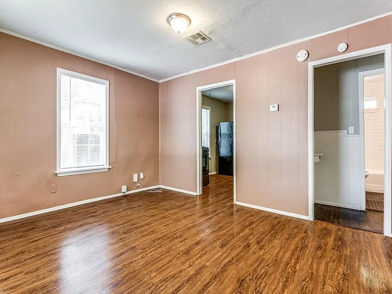1136 Garland Ave — Photo 12