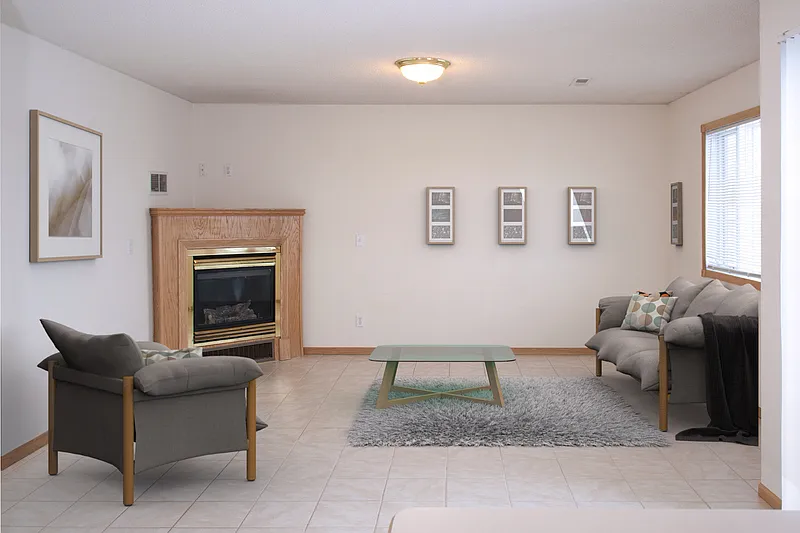 3 bed, 2.0 bath, $1,585 — Photo 2