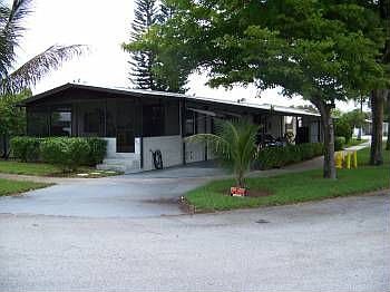 1st image of 3040 SW 51st St