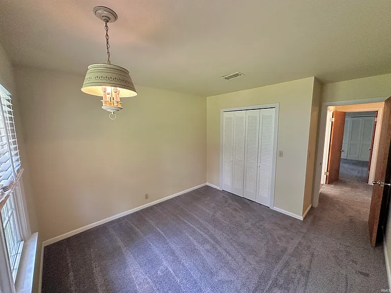 1119 SE Riverside Dr #H — Photo 10