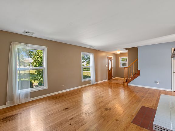 3rd image of 3055 N County Road 900 E