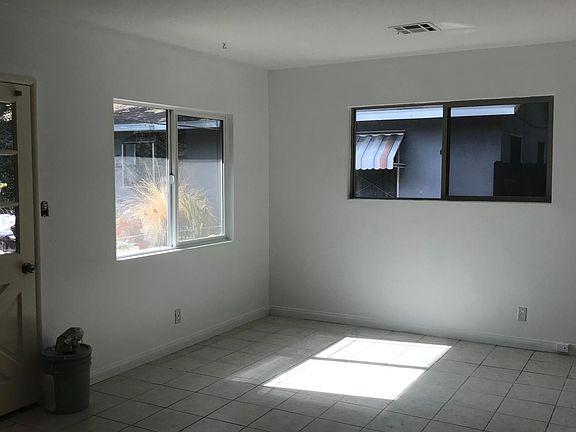 5th image of 4928 Woodley Ave