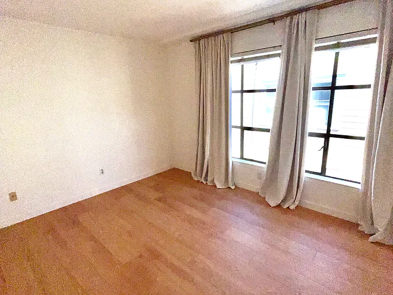 1623 Bridgeway #6 — Photo 32