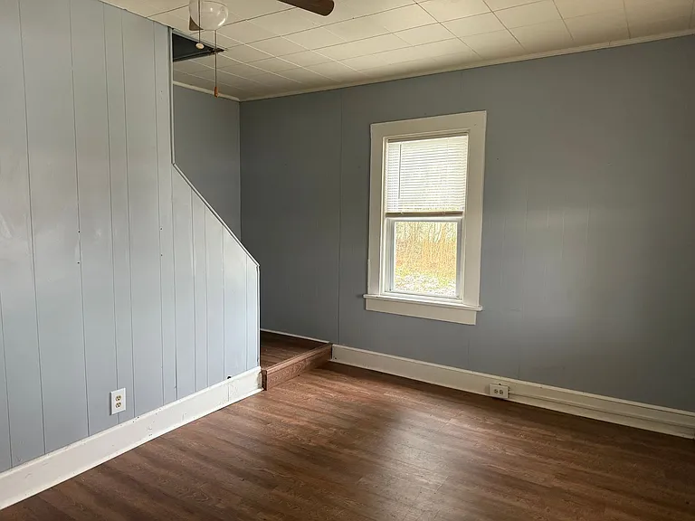 277 E Main St — Photo 14