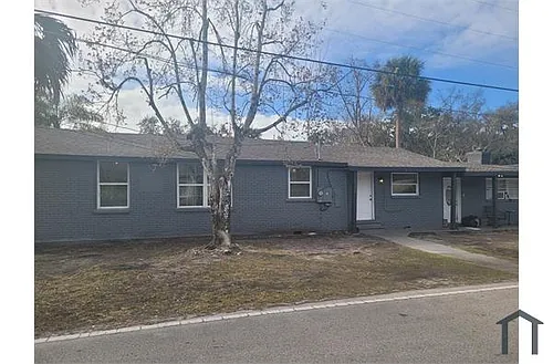 1320 S Oleander Ave #1 Photo 1