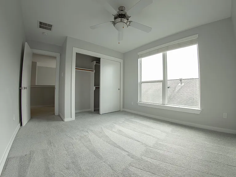 1039 Hillstar St — Photo 10
