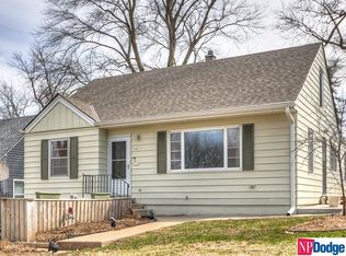 5823 Burdette St, Omaha, NE 68104