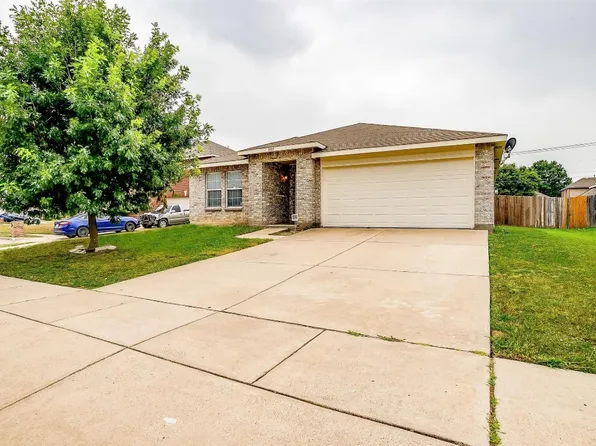 8905 Preakness Cir, Fort Worth, TX 76123