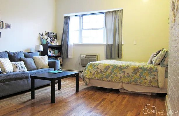 Rented by City Connections Realty | media 11