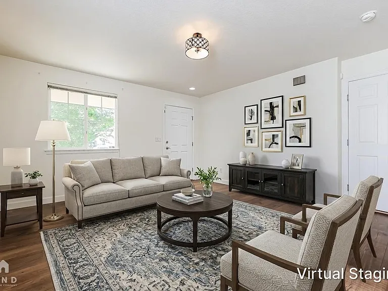 19500 E Idaho Ave — Photo 2