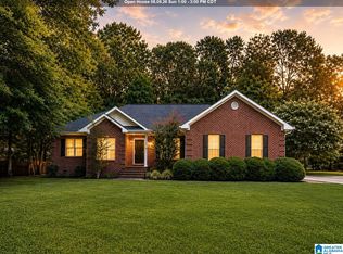 204 Hazel Creek Trl, Anniston, AL 36207