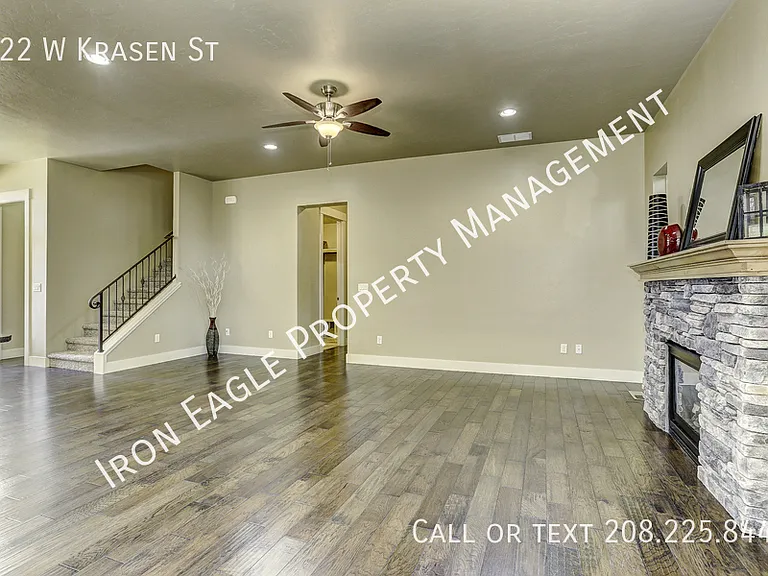 822 W Krasen St — Photo 19