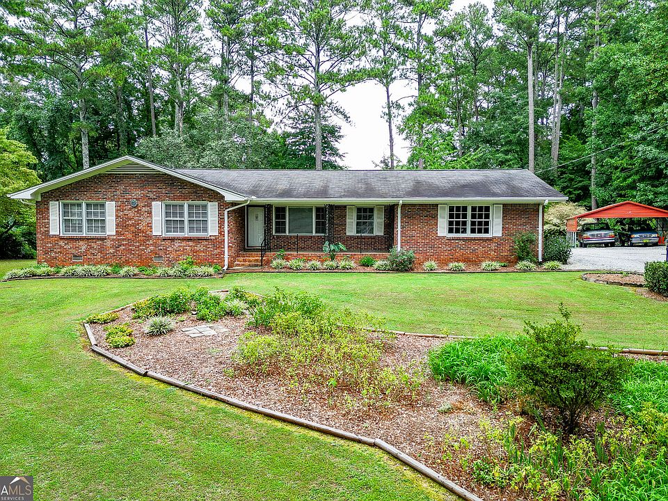 1st image of 944 Beaver Ruin Rd