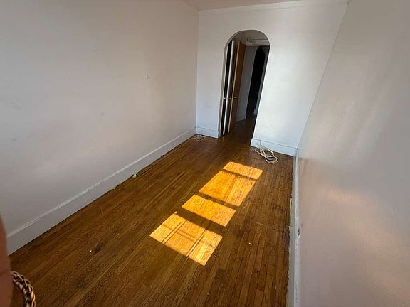 5th image of 4755 White Plains Rd APT 3F