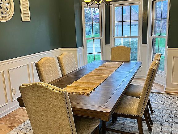 Remolded dining 2022