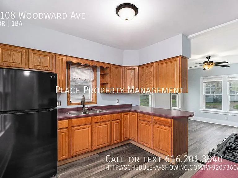 1108 Woodward Ave — Photo 8