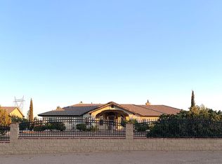 10773 Hollister Rd, Oak Hills, CA 92344