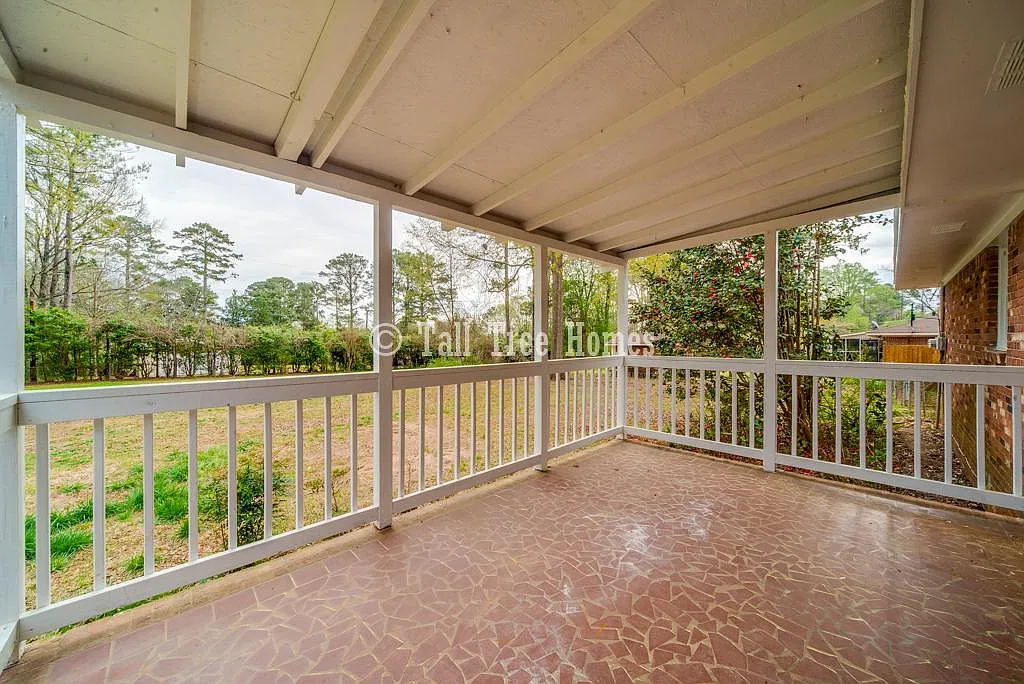 3 bed, 1250 sqft, $1,790 — Photo 4